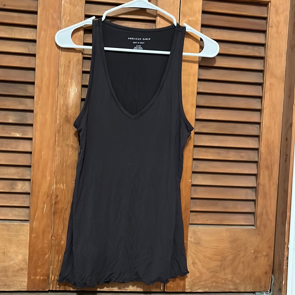 Size small, American Eagle soft & sexy gray tank top with ruffle trim